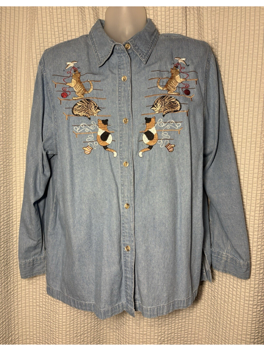 Passion Cats Embroidered Long Sleeve Denim Shirt Size Large Button Down VTG